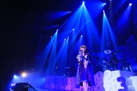 南條愛乃「TOKYO 1/3605 ミンナとつながる365日×？？？」の様子。（写真提供：NBCユニバーサルエンターテイメント）