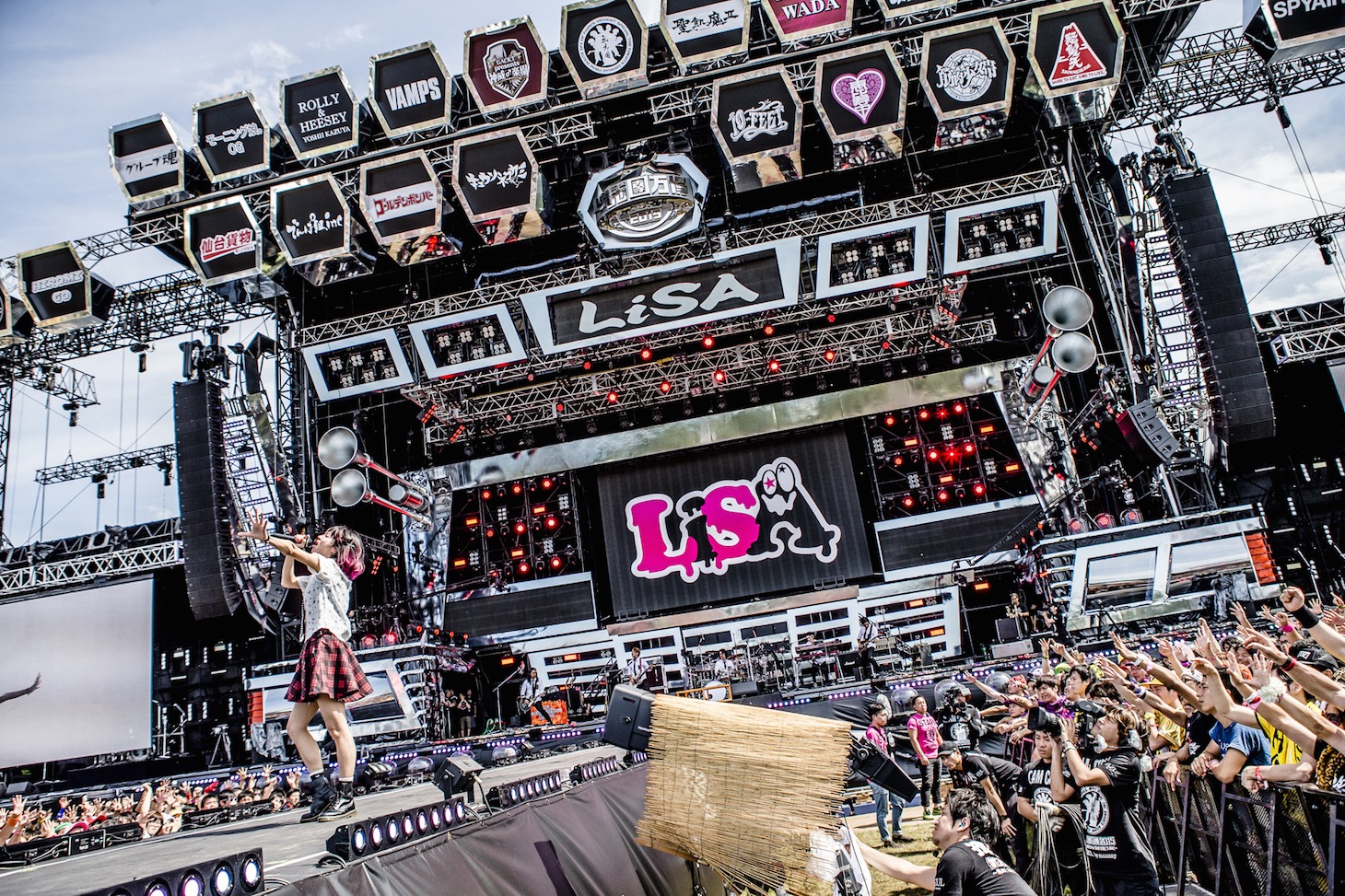 LiSA（撮影：青木カズロー）