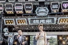 左から徳光和夫、ミッツ・マングローブ。（撮影：青木カズロー）