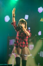 まき（撮影：岸田哲平）