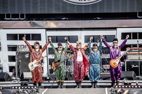 氣志團（撮影：青木カズロー）