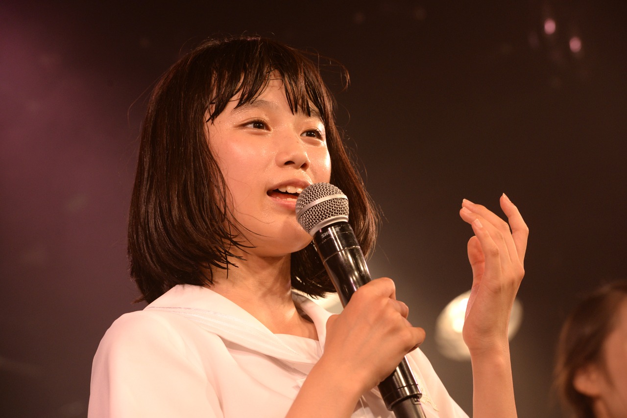 石野理子