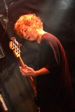 ヨシミナオヤ（B）（Photo by AZUSA TAKADA）