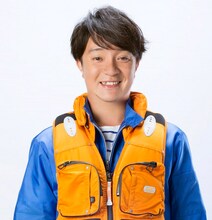 浜崎伝助役の濱田岳。