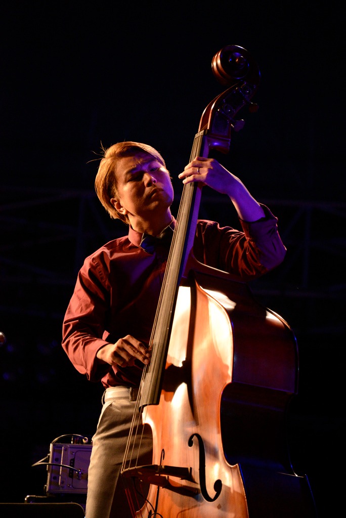 佐藤征史（B）（撮影：久保憲司）