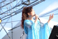 八代亜紀（撮影：久保憲司）