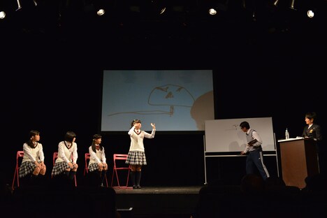 「言葉の授業」2時限目の様子。