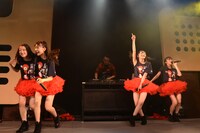 東京女子流「TOKYO GIRLS' STYLE presents LIVE PARTY 2015 -きみの▽も赤くする？-」（▽はハートマーク）の様子。