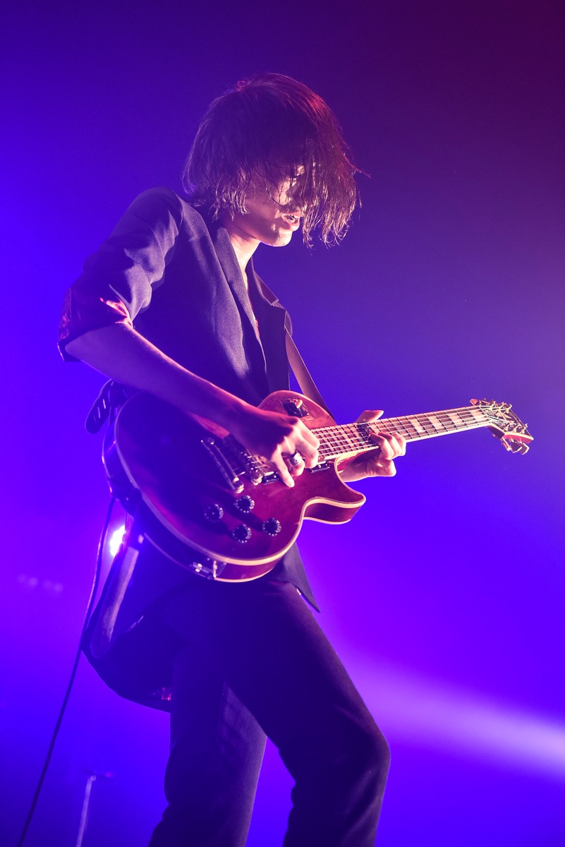 鈴木重伸（G / THE ORAL CIGARETTES）（Photo by Takahiro Kugino）