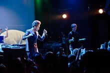 左からRYO from ORANGE RANGE、ISEKI。