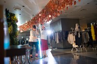 「THIS IS ISETAN UNDERGROUND」ミュージックビデオ撮影時のワンシーン。