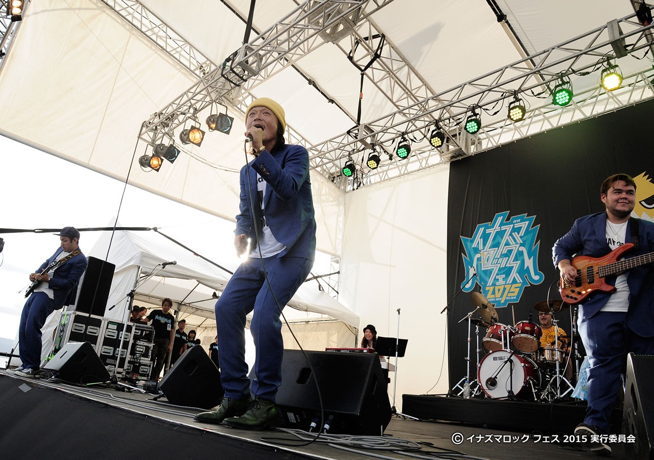 風神STAGEに登場した愛笑む。（写真提供：EPICレコードジャパン）