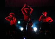 「LIVEツアー2015秋～THE STORY IS NEVER-ENDING～」東京・TSUTAYA O-WEST公演の様子。（提供：アップフロントグループ）