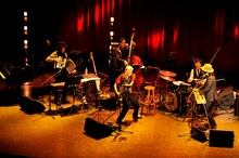 細野晴臣「Boogie Woogie Holiday」の様子。 （撮影：三浦憲治）