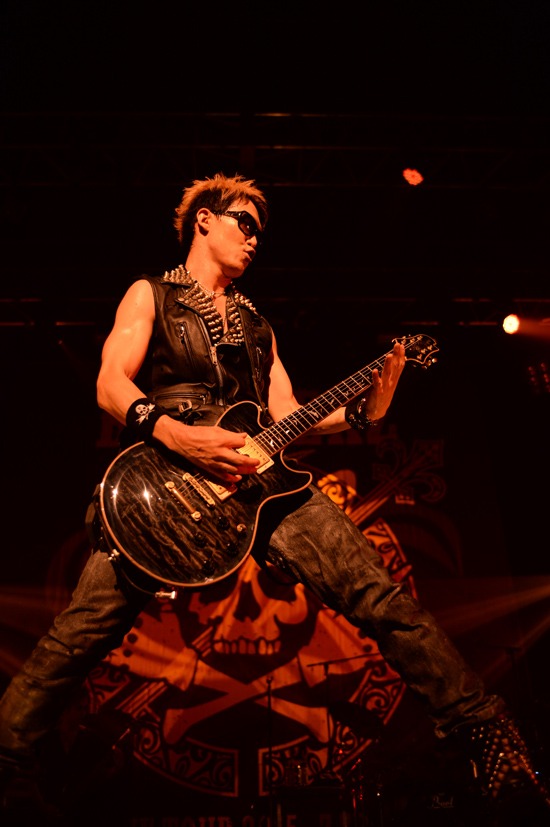 SHINPEI（G, Cho）（写真提供：Being）