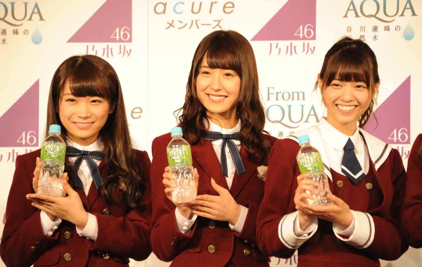 左から秋元真夏、衛藤美彩、西野七瀬。