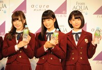 左から白石麻衣、深川麻衣、橋本奈々未。