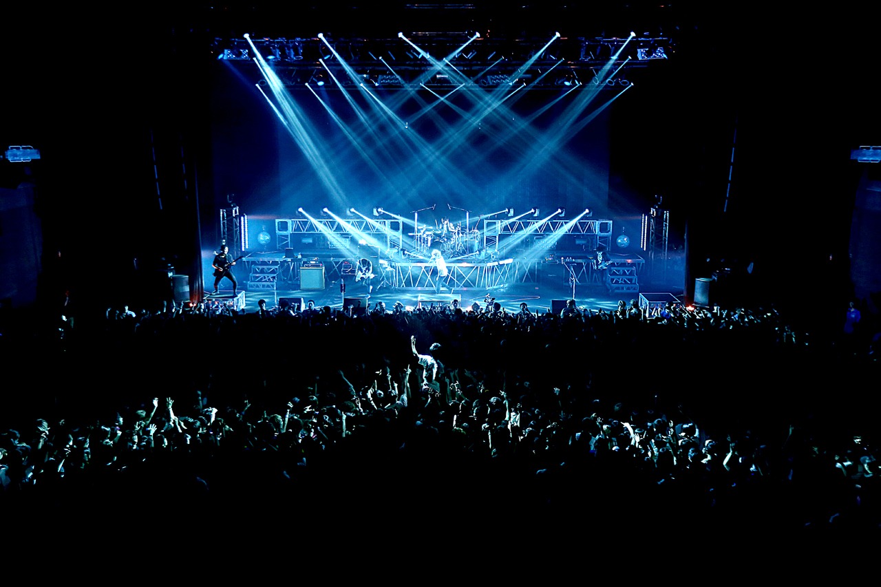 MY FIRST STORY「WE ARE NOT ALONE TOUR 2015」東京・Zepp Tokyo公演の様子。（Photo by Kohei Suzuki）
