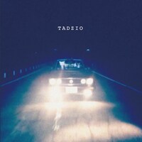 TADZIO「DEATH DRIVE / KISSしちゃダメよ」ジャケット