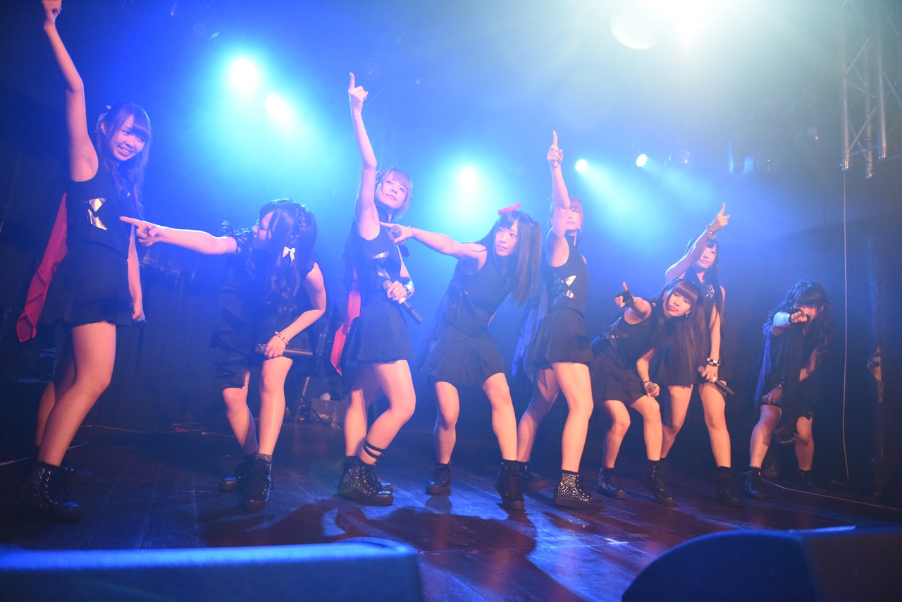 「HIROSHIMA MAPLE★S 2nd LIVE TOUR 2015-2016“P(L/R)AYERS”」東京公演の様子。