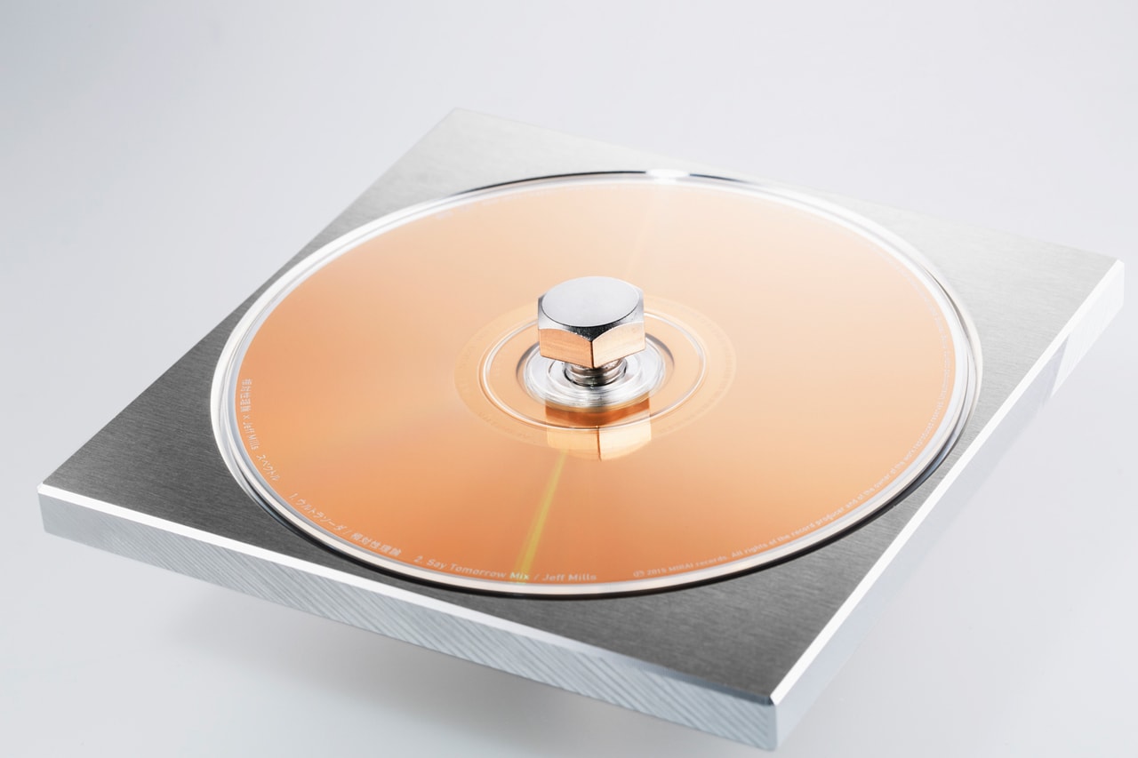 相対性理論×ジェフ・ミルズ、CD埋め込み金属オブジェが再販決定 - 音楽