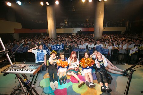 「トミタ栞 もしも WORLD TOUR 2015 in JAPAN」アンコールの様子。（Photo by Saburo Yoneyama［SignaL］）