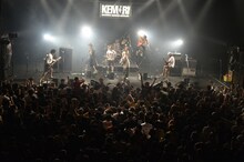 「KEMURI 20th Anniversary Japan Tour "SKA BRAVO”」東京・新木場STUDIO COAST公演の様子。（撮影：緒車寿一）