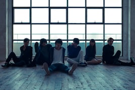 The Flickersが1年ぶりに新アルバム、アートワークにファンの名前