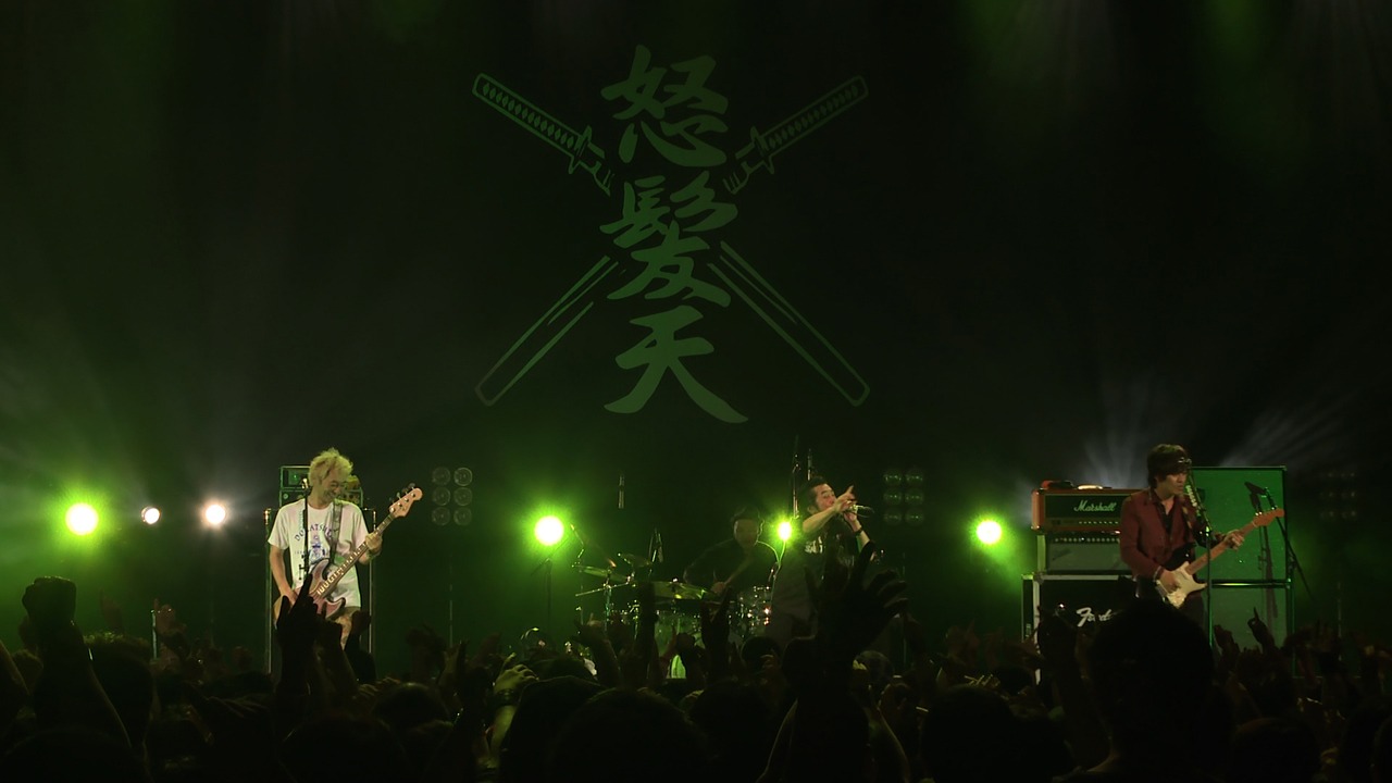 怒髪天「オヤジだョ！全員酒豪 ～人生航路、酔う SORROW～」東京・EX THEATER ROPPONGI公演の様子。（写真提供：テレビ朝日）