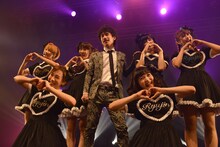 「清 竜人25 “ハネムーン▽ツアー”」最終公演の様子。