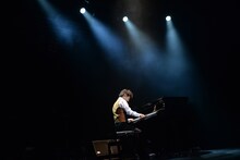 「清 竜人25 “ハネムーン▽ツアー”」最終公演の様子。