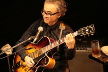 中森泰弘（G, Vo）（撮影：柴田恵理）