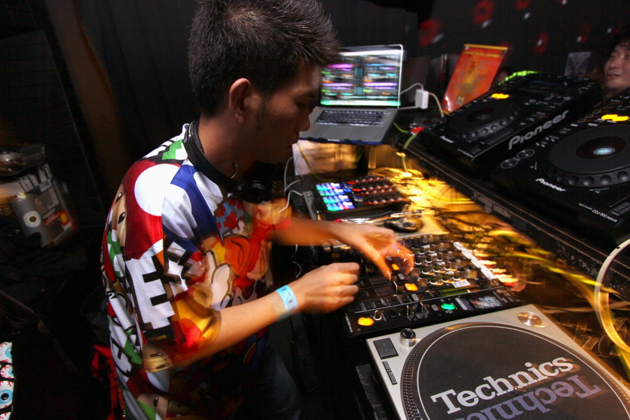 DJ DEPATH