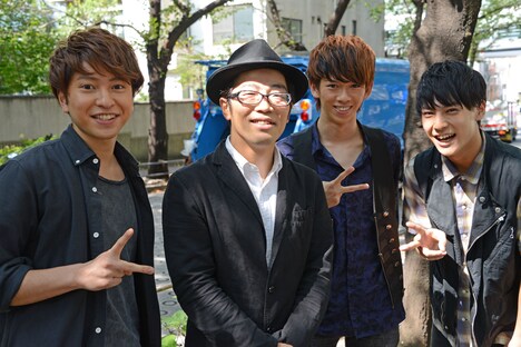 (左から)コーイチ、ドランクドラゴン鈴木、リョウガ、ユースケ。