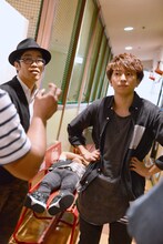 左から鈴木拓、ユースケ、コーイチ。