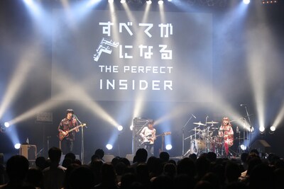 シナリオアートのライブの様子。