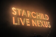 「STARCHILD presents LIVE NEXUS 2015」の電飾パネル。（撮影：岡本麻衣［ODD JOB］）