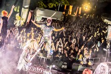 Crossfaith「第一回世界遺産巡業特別公演 ‘日光の編’」の様子。（Photo by Yusuke Kashiwazaki）