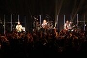 MONGOL800「MONGOL800 People People TOUR 2015」東京・新木場STUDIO COAST10月1日公演の様子。（写真提供：ハイウェーブ）
