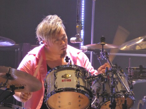 高里悟（Dr）（写真提供：ハイウェーブ）