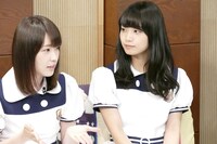 左から高山一実（乃木坂46）、深川麻衣（乃木坂46）。