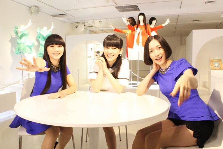 タワレコPerfume展、後編は3人と一緒に「見といた方がえぇおもうよ？」