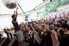 Shing02 + SPIN MASTER A-1 （写真提供：りんご音楽祭実行委員会）