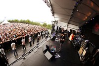 Nothing's Carved In Stoneのライブの様子。（撮影：平野大輔）