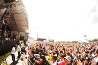 Nothing's Carved In Stoneのライブの様子。（撮影：平野大輔）