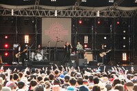 吉川晃司 with 中津川JAMのライブの様子。（撮影：平野大輔）