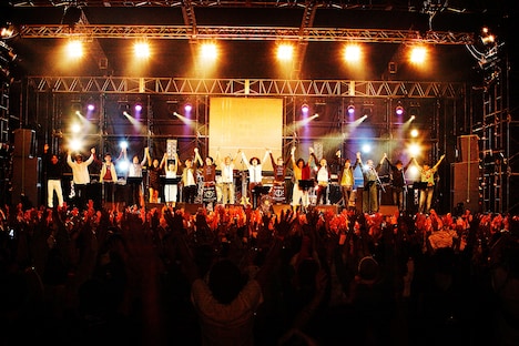 シアターブルックのライブ終演後の様子。（撮影：平野大輔）