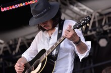 斉藤和義（撮影：岡村直昭）