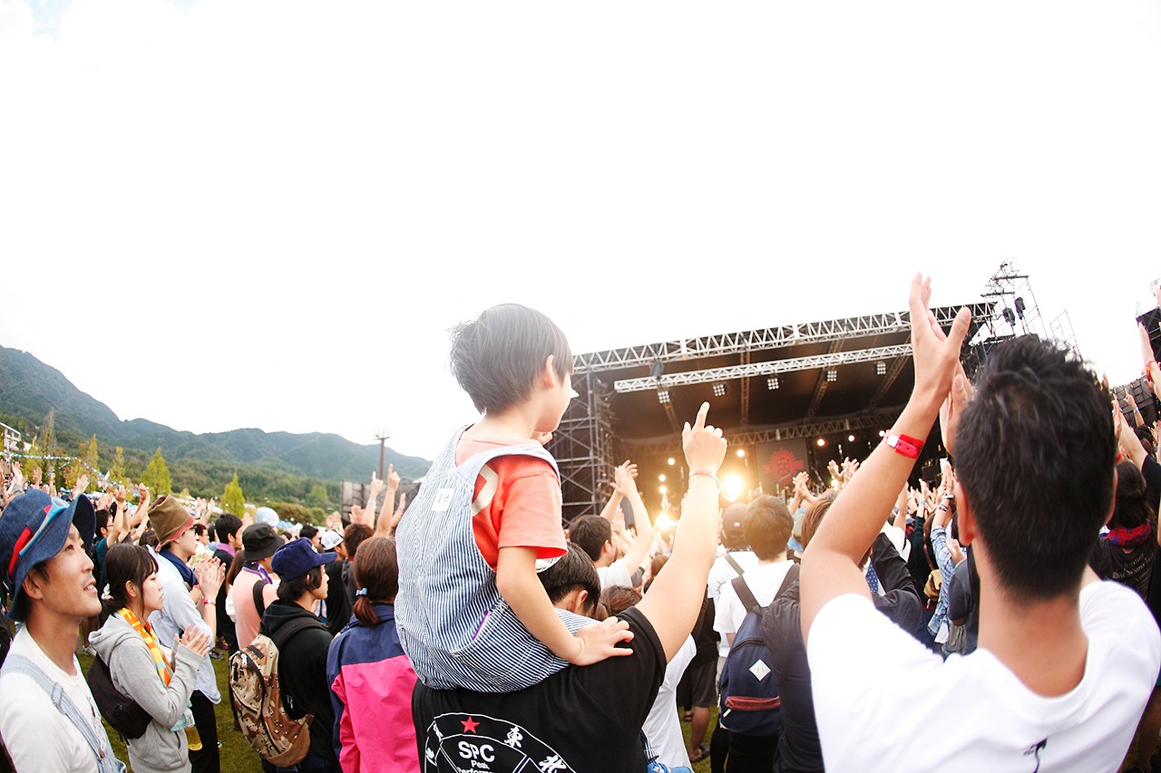 「中津川 THE SOLAR BUDOKAN 2015」の様子。（撮影：平野大輔）