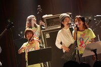 「LIQUIDROOM 11th ANNIVERSARY × HighApps Vol.26」アンコールの様子。（撮影：村井香）